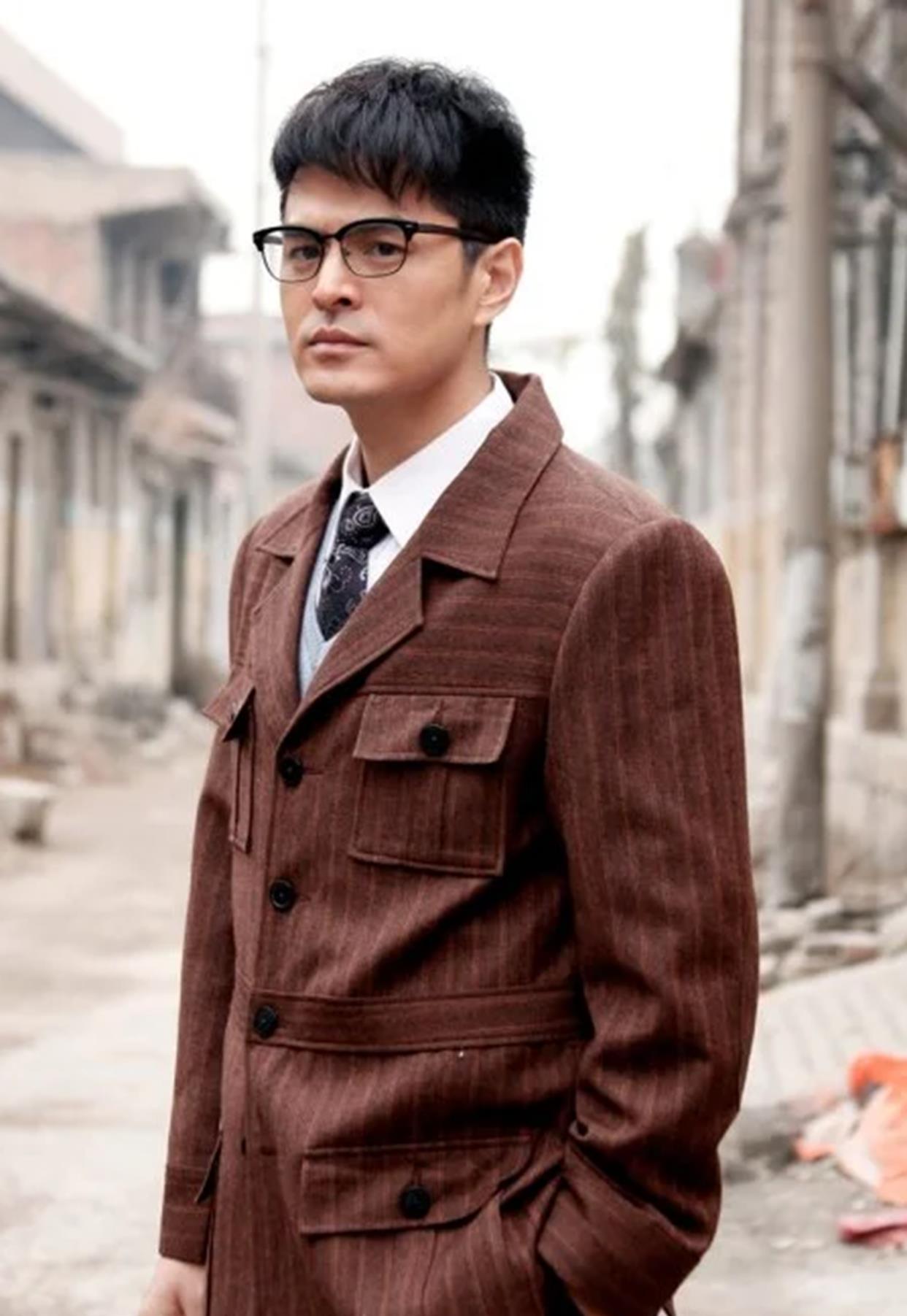 二叔开了很大的玩笑,这让他们的经历也是大起大落啊,尔志强在很小的