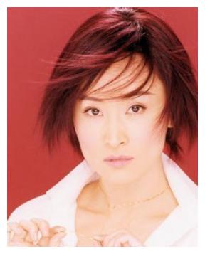 "香港最美情妇"于莉,被原配暴打致子宫掉落,今57岁无人敢娶