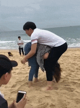 作为一个成年人,让你从他们中二选一,你会怎么选?哈哈哈很现实休闲区蓝鸢梦想 - Www.slyday.coM 作为一个成年人,让你从他们中二选一,你会怎么选?哈哈哈很现实休闲区蓝鸢梦想 - Www.slyday.coM