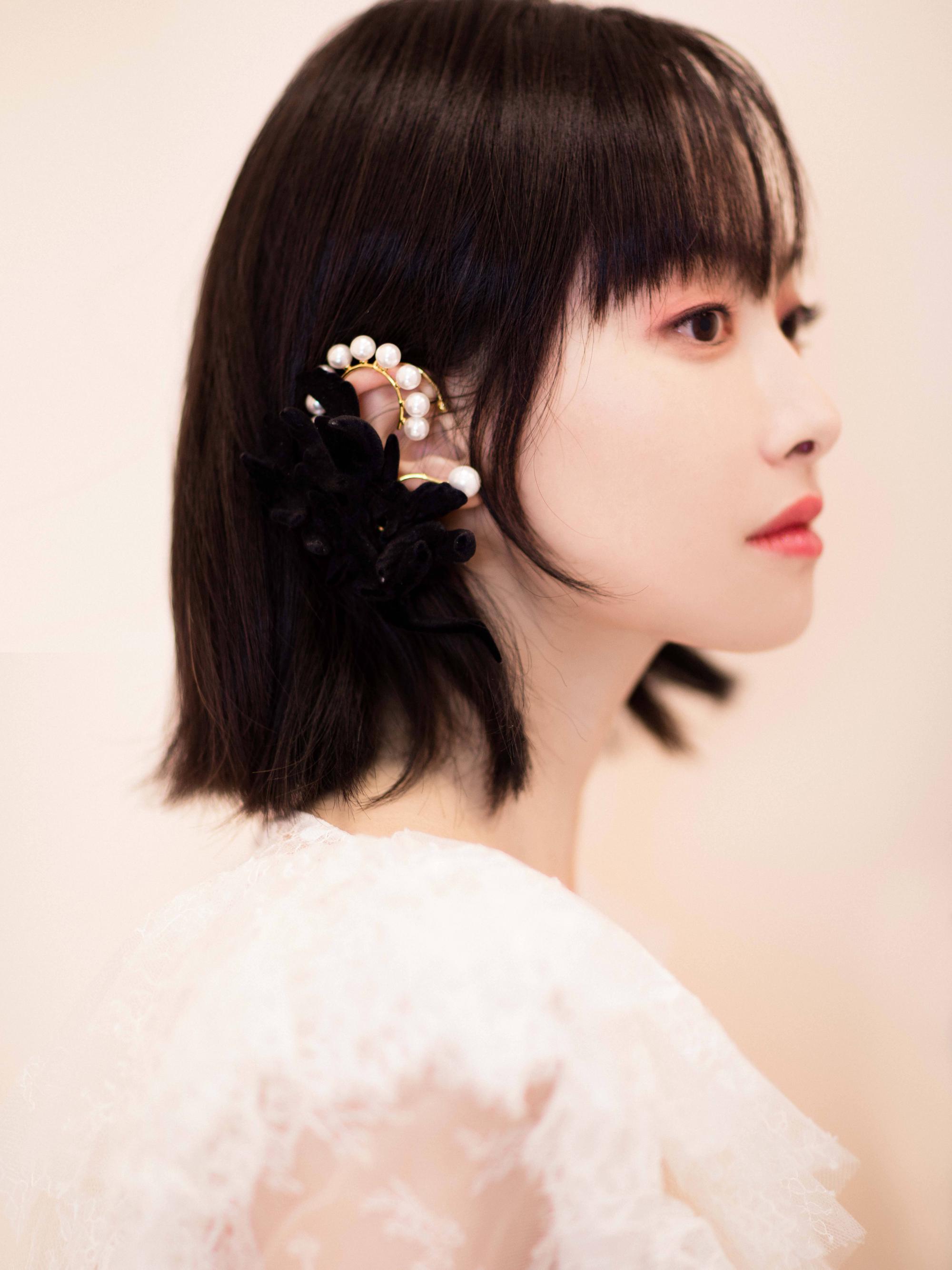 耳环还可以这么搭配宋茜演绎精灵耳环仙气十足