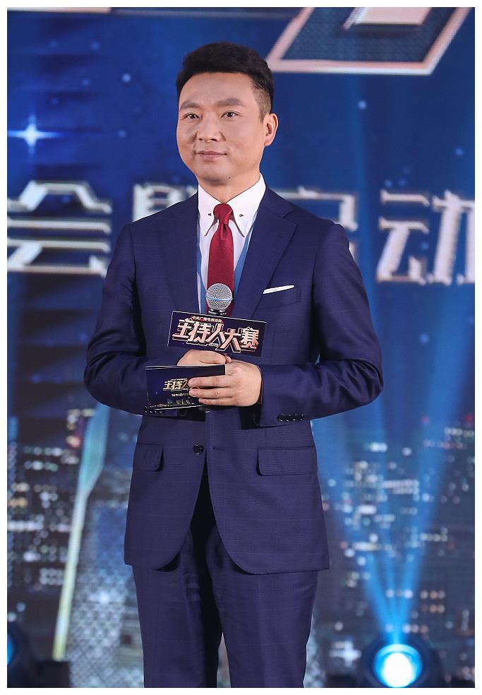 新闻联播主持换人!央视一哥康辉将何去何从?