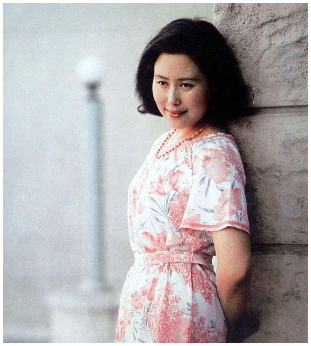 内蒙古出美女,她们个个如天仙下凡,你知道有几位呢?