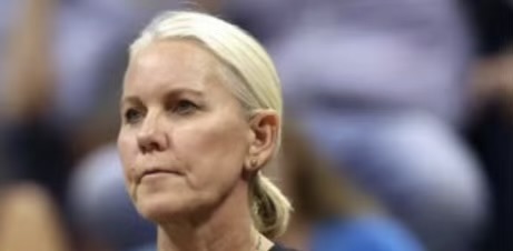 辉煌中的遗憾：斯塔布斯评萨巴伦卡“非凡却相对失败”的赛季