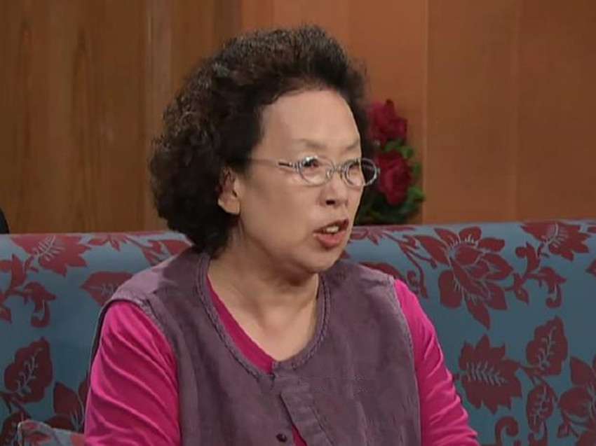 韩国国民奶奶罗文姬,出生于中国北京,表情包火遍全网