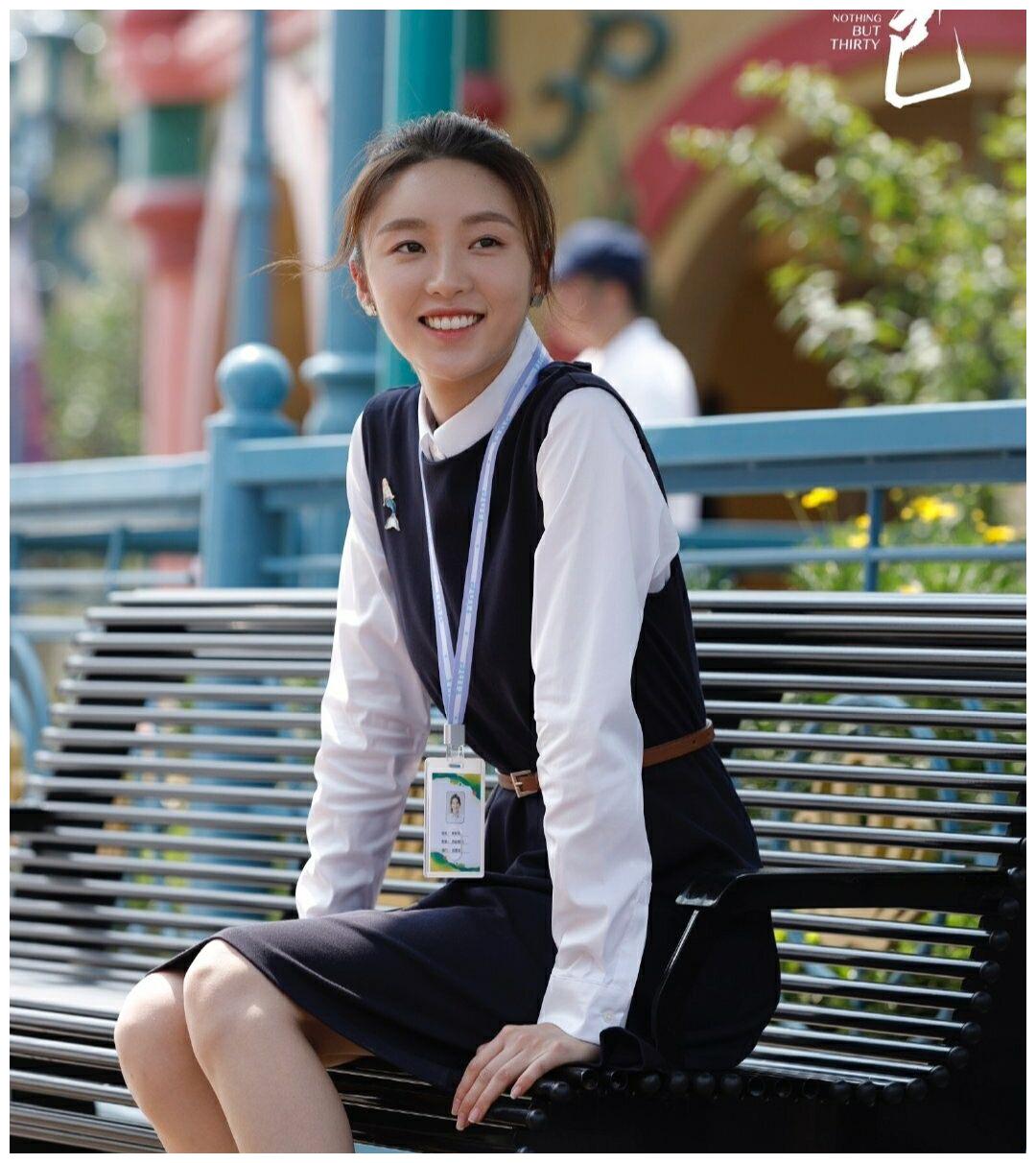 张月时隔七天之后再开评论功能但看到她的新动态没人骂了