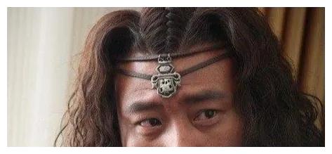 同样演忽必烈有人成为金马影帝有人却靠直播卖货为生