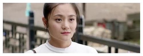 您认为小鹏飞前妻小爽与丫蛋谁漂亮呢?