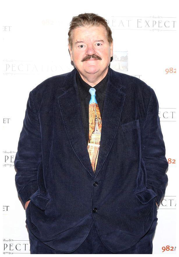 爷青结70岁海格演员罕见自曝12年女友膝盖软骨全无太凄凉