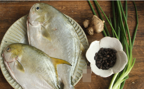 冬天进补,牛羊肉都不如它,肉肥刺少,蒸一蒸就好,营养下饭|豆豉|鲳鱼