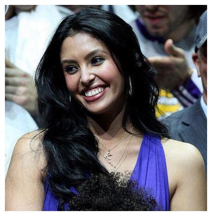 瓦妮莎是一个不多情的女人科比父亲却希望她找到幸福