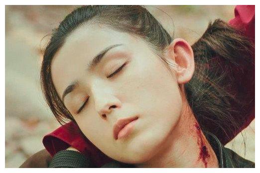 不过在后来一个版本的《盗墓笔记》之中,哈尼克孜也出演了这个角色.