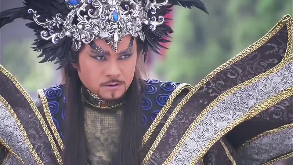 大鹏精忽悠凡人控制圣僧,没想到反把自己坑进去