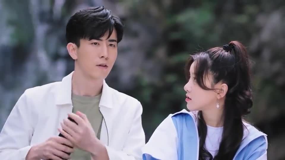 又被温让戏耍了,周程程看向男友的眼神,充满了必杀的气息!