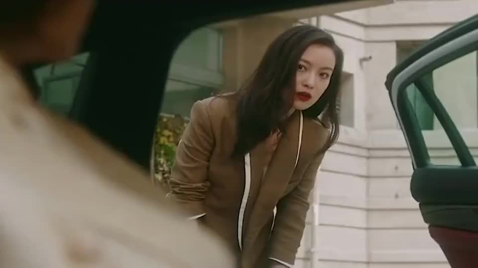 00:00 01:35 01:35 为您推荐: 流金岁月:佳明说自己配不上小锁,不想娶