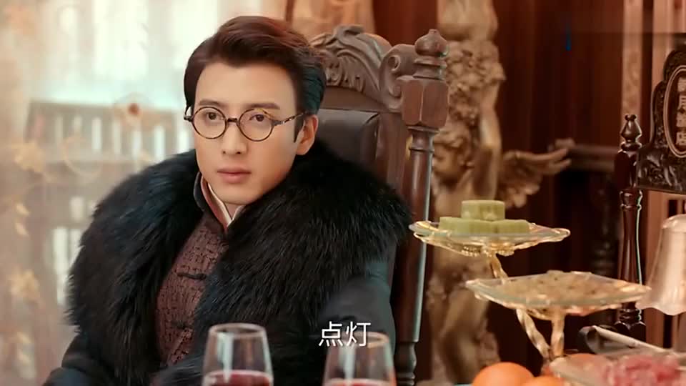 陈伟霆系列:佛爷第二件拍品佛爷又赢下了,r国人要气死了!