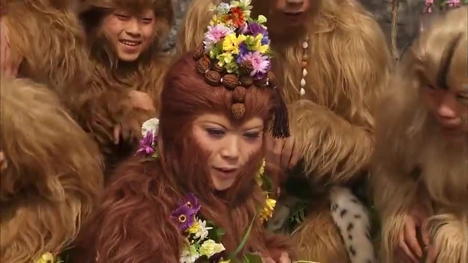 孙悟空刚出生时的形态简直太呆萌瞬间能长到少年模样