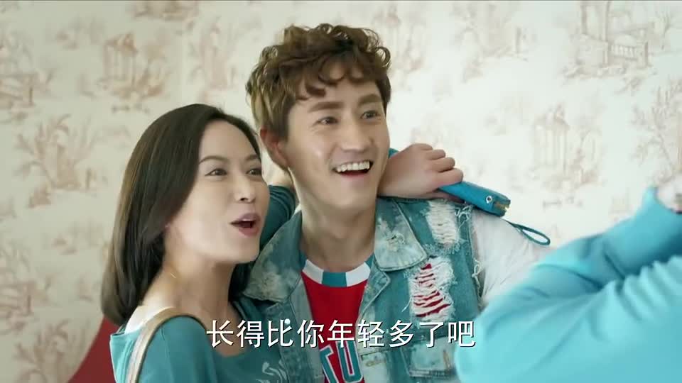 小丈夫姚澜让小贝叫人一片乌泱泱的气势汹汹