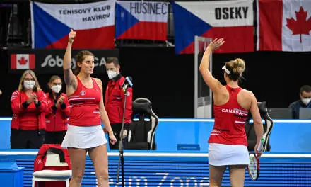 德约科维奇男双过关，穆雷携<a href=