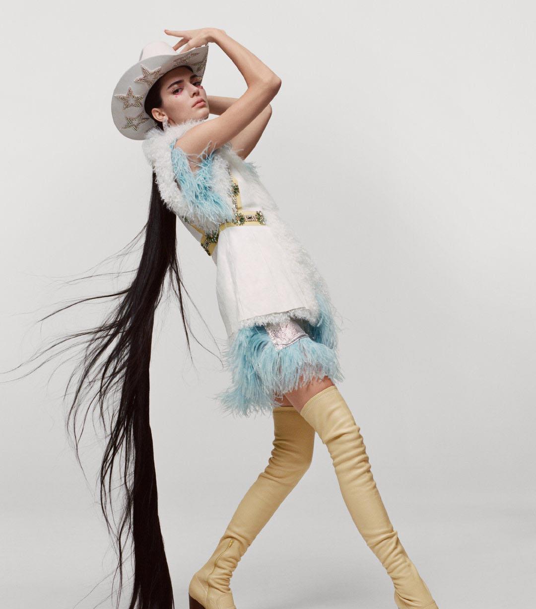 肯达尔·詹娜用超长秀发演绎完美艺术风情,这次太美了