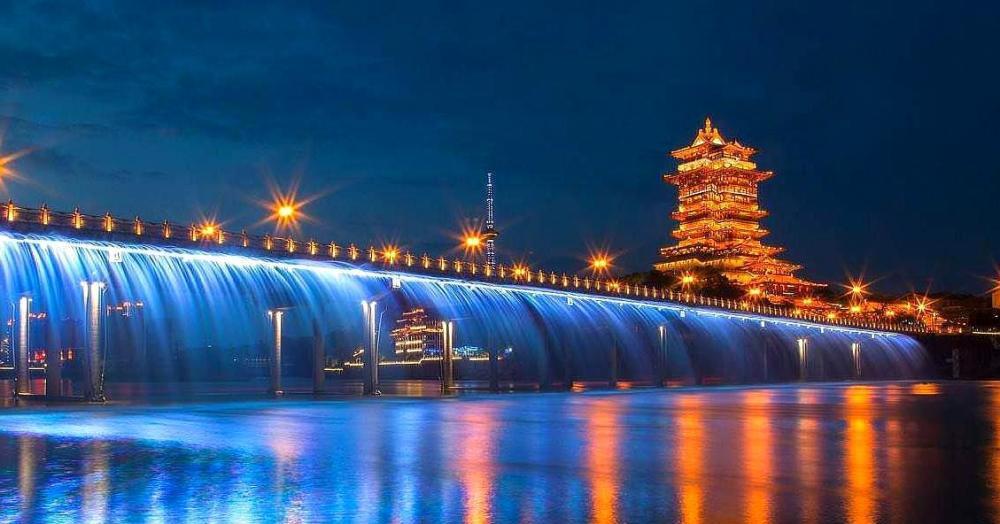 四川2020城市排名_四川省凉山州的2020年前三季度GDP,与上半年相比排名有(2)