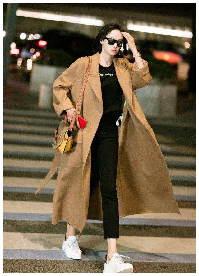 2020明星黑榜排名都_2020明星超话最新排名:华晨宇仅第七,榜首不愧是顶级