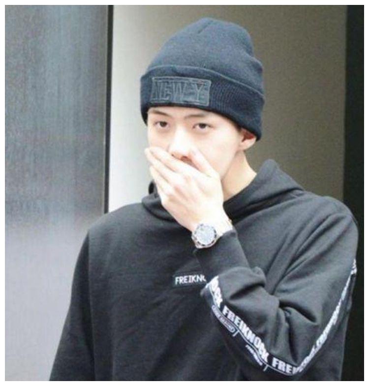 韩星素颜照曝光,吴世勋精神不济,孙佳仁堪比整容!