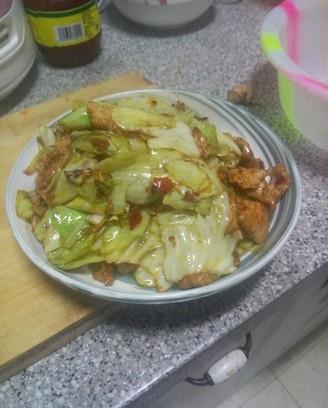 莲花白炒牛肉的做法湖南干锅鸭火锅的做法