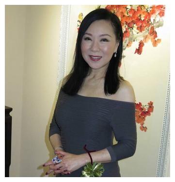 但脸部衰老明显,浓妆都盖不住|梅超风|魏秋桦|黄蓉_新浪新闻