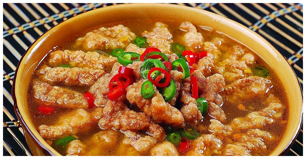 超美味家常汤品酸辣酥肉汤酸辣开胃肉质酥软汤鲜味美