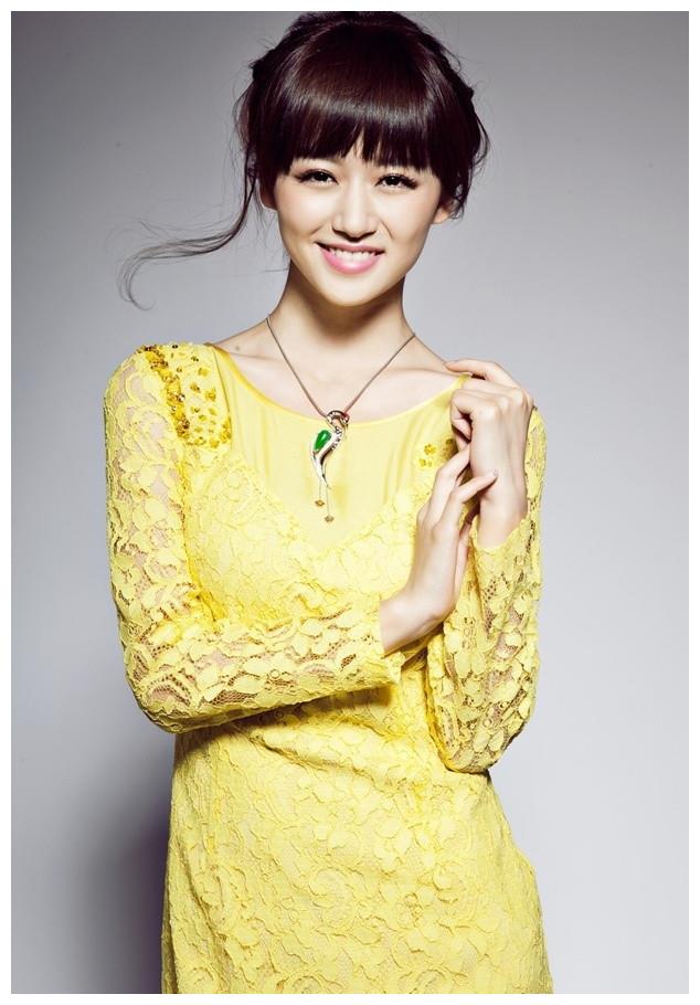 90后影视演员乔乔,美丽大方,知性迷人