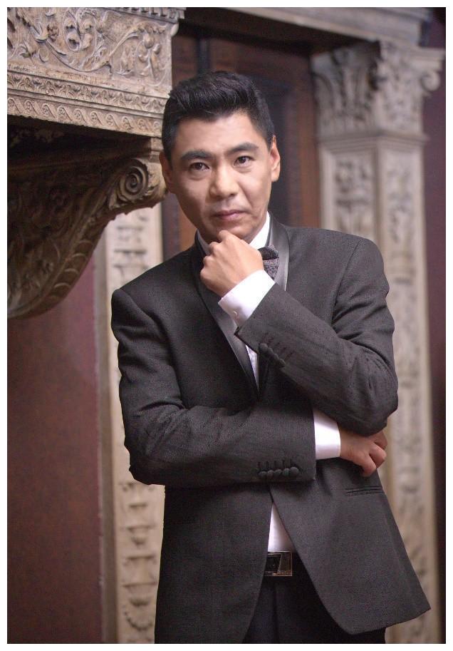 屠洪刚,历经三次婚姻终得圆满,最美的她,却成了最大遗憾