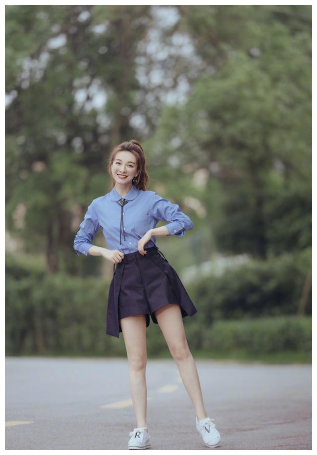 吴昕也太美了!"小粗腿"也可以时髦气质,变身摩登女郎