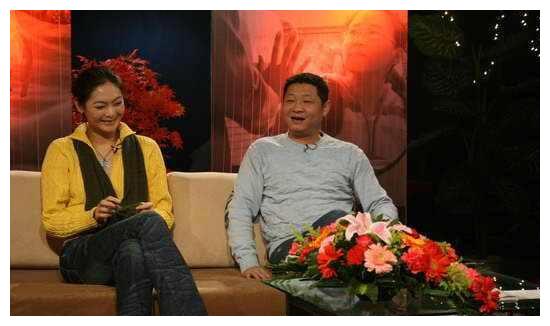三德子赵亮成人生赢家演戏只为养鸡娶小16岁模特娇妻