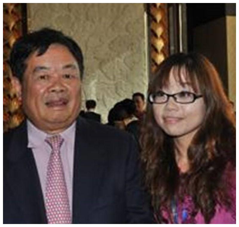 曹德旺想娶红颜知己写信问原配诉求妻子直言只要房子和孩子