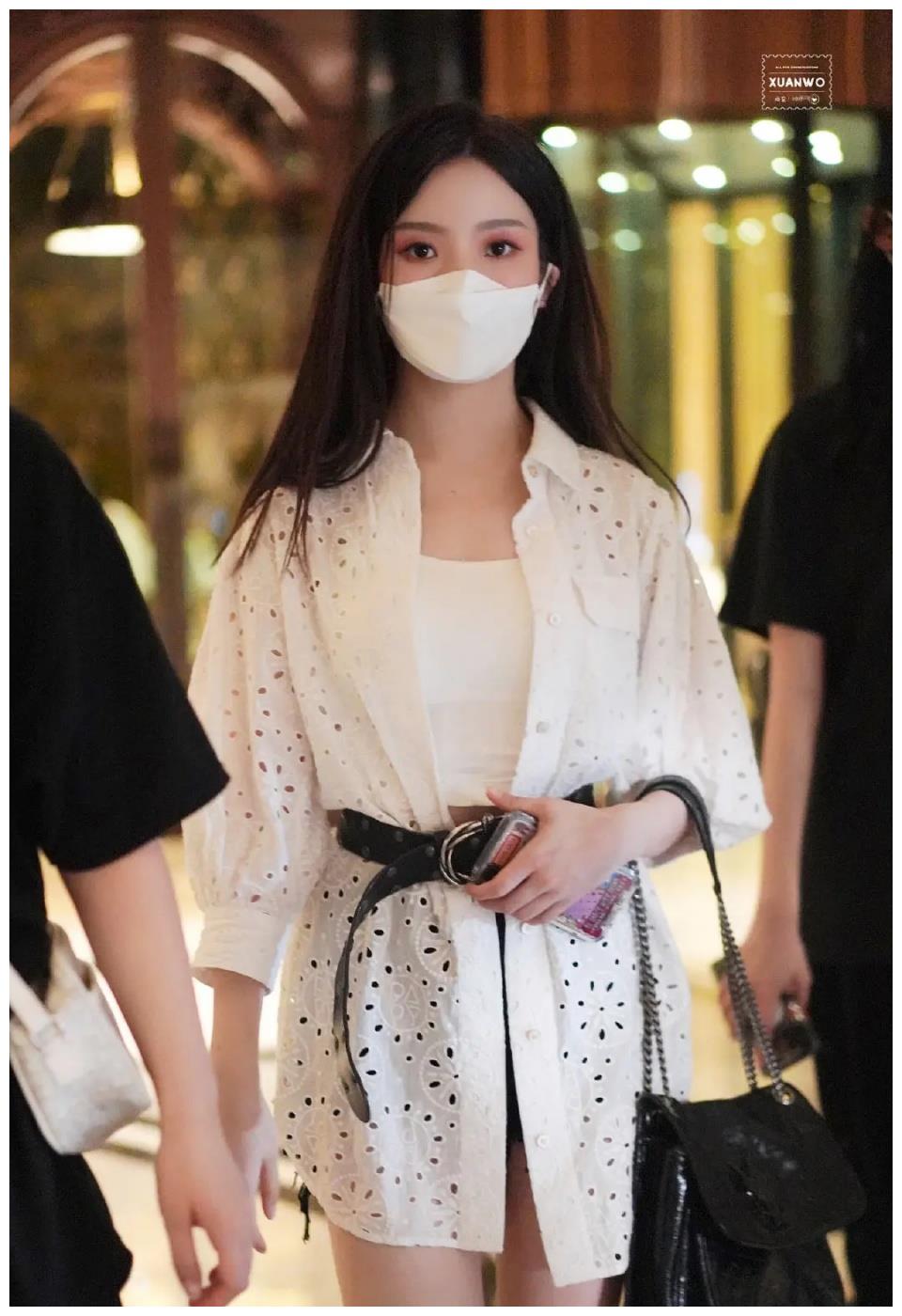 硬糖少女深夜下班图陈卓璇变御姐赵粤短发看到刘些宁爱了