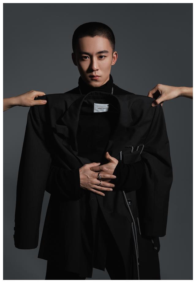 燚艺专访人间上头胡浩博演员和他的烟火气