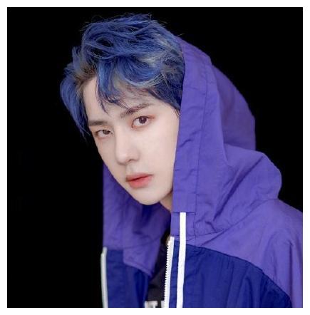 正文              虽说前几位都是现代装男神,最后一位许凯则是古装