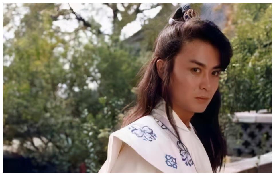 54岁邢岷山晒豪宅,他的名字不是那么好记!但他的作品太熟悉了