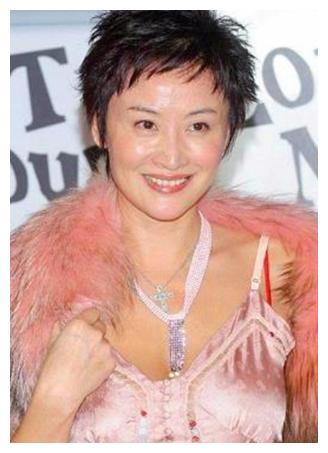 香港最美情妇于莉被原配暴打致子宫掉落今57岁无人敢娶