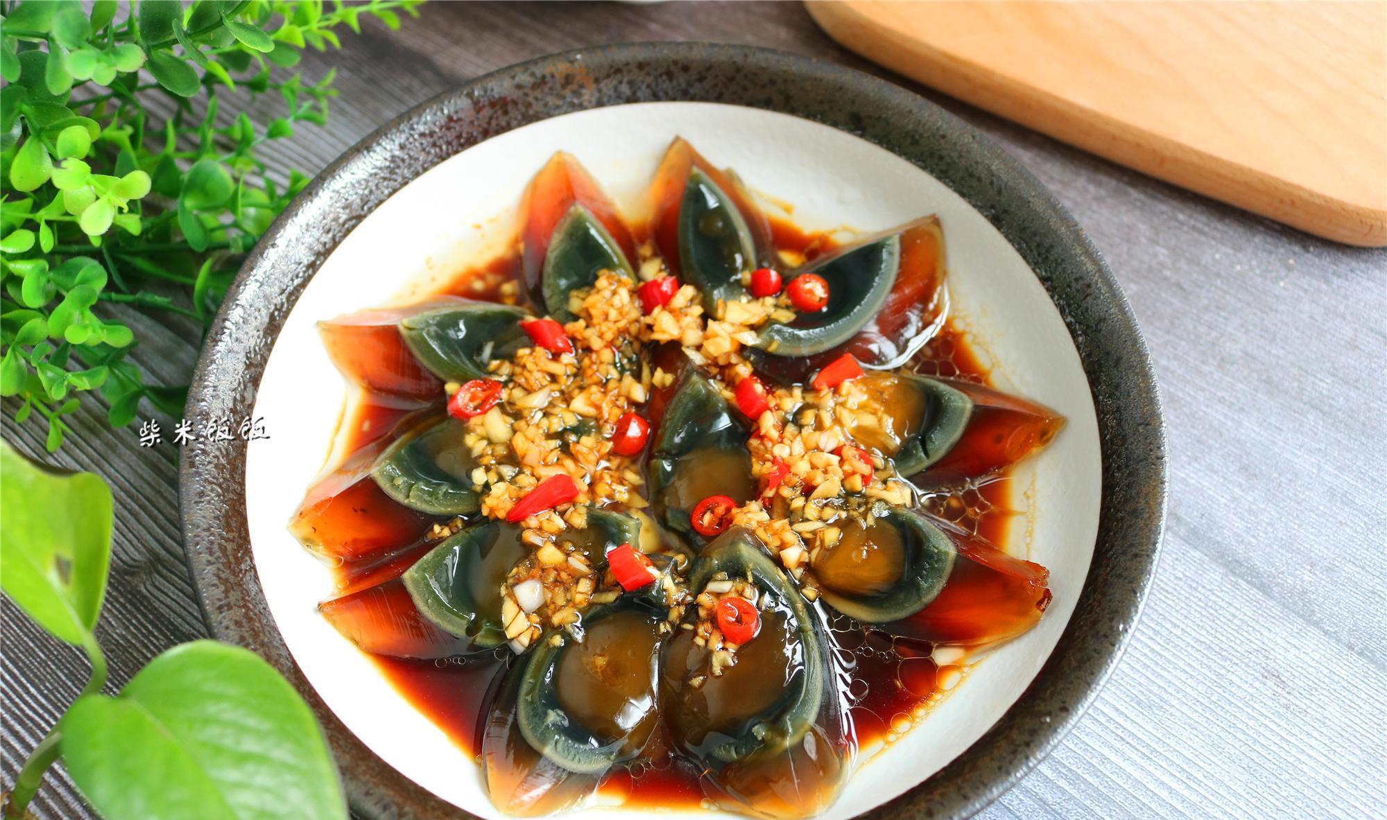 买皮蛋不要乱选,掌握这4点,轻松买到好皮蛋,怎么吃都香