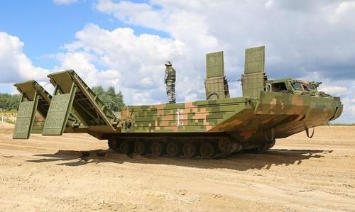 解放军特种车辆——舟桥车