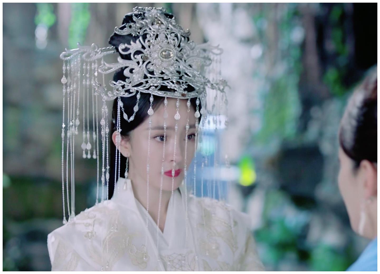 枕上书白浅绝美大婚杨幂穿华服气质出众