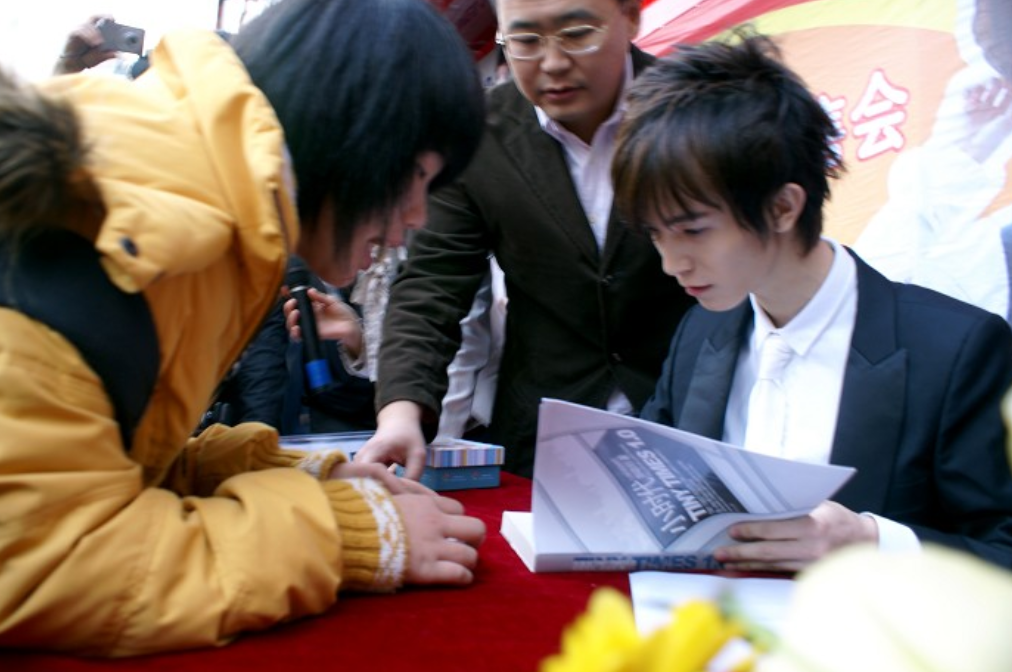 “抄袭大王”郭敬明，走到今天的结局，只能怪他自己休闲区蓝鸢梦想 - Www.slyday.coM