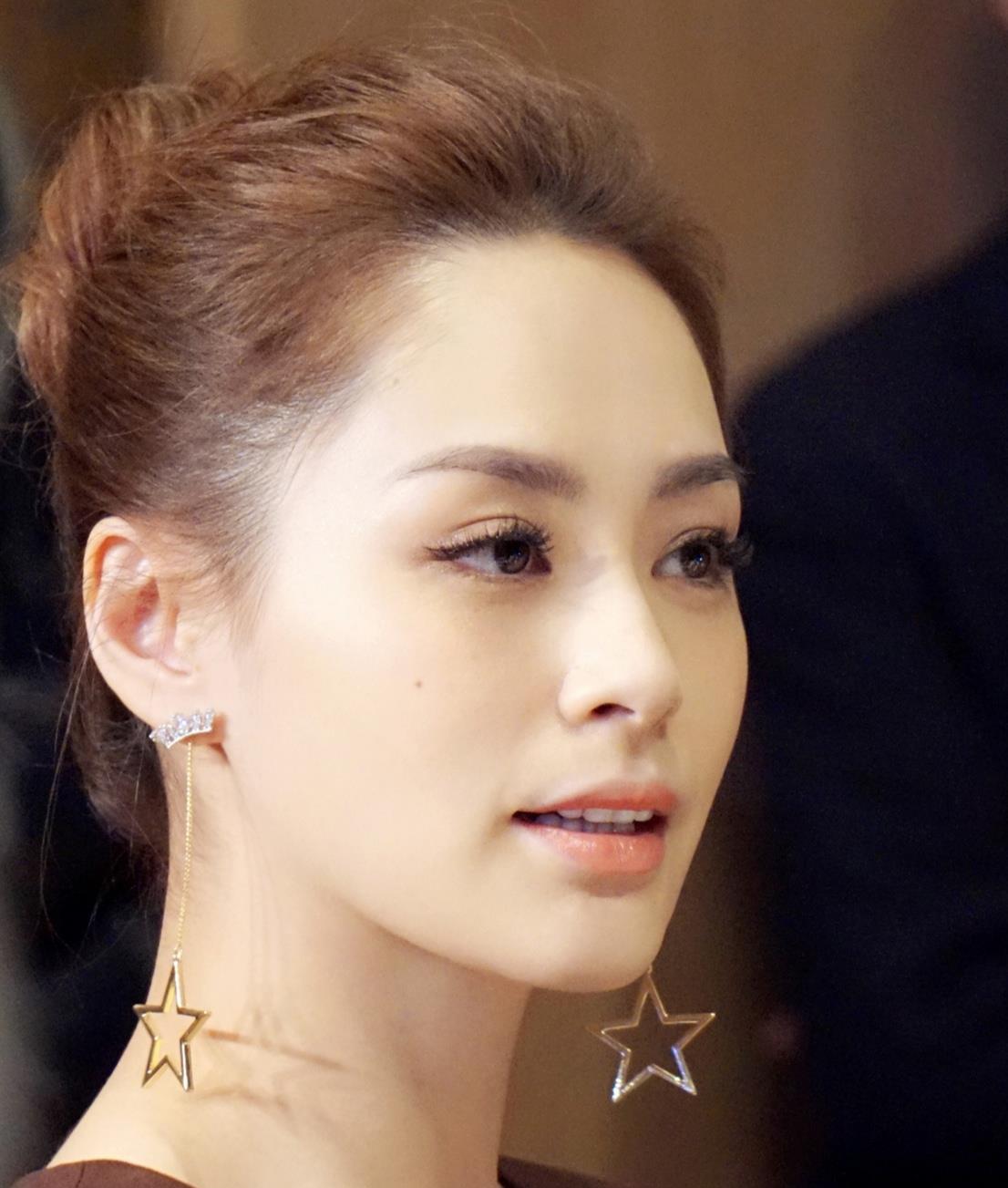 "百变女神"阿娇好美,短发造型颜值依旧在线,感觉看不腻