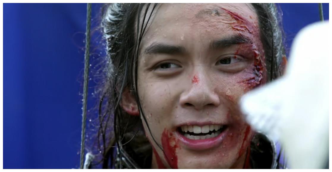 吴磊受伤不告诉导演,看到伤口的那一刻,吴磊姐姐瞬间哭腔明显