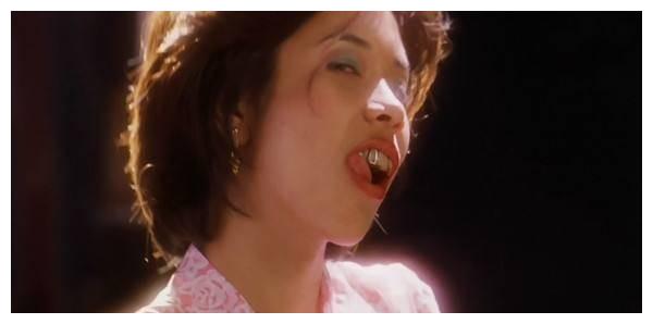 (图:莫文蔚《食神》剧照)当然,因为和周星驰太熟悉的缘故,李健仁在