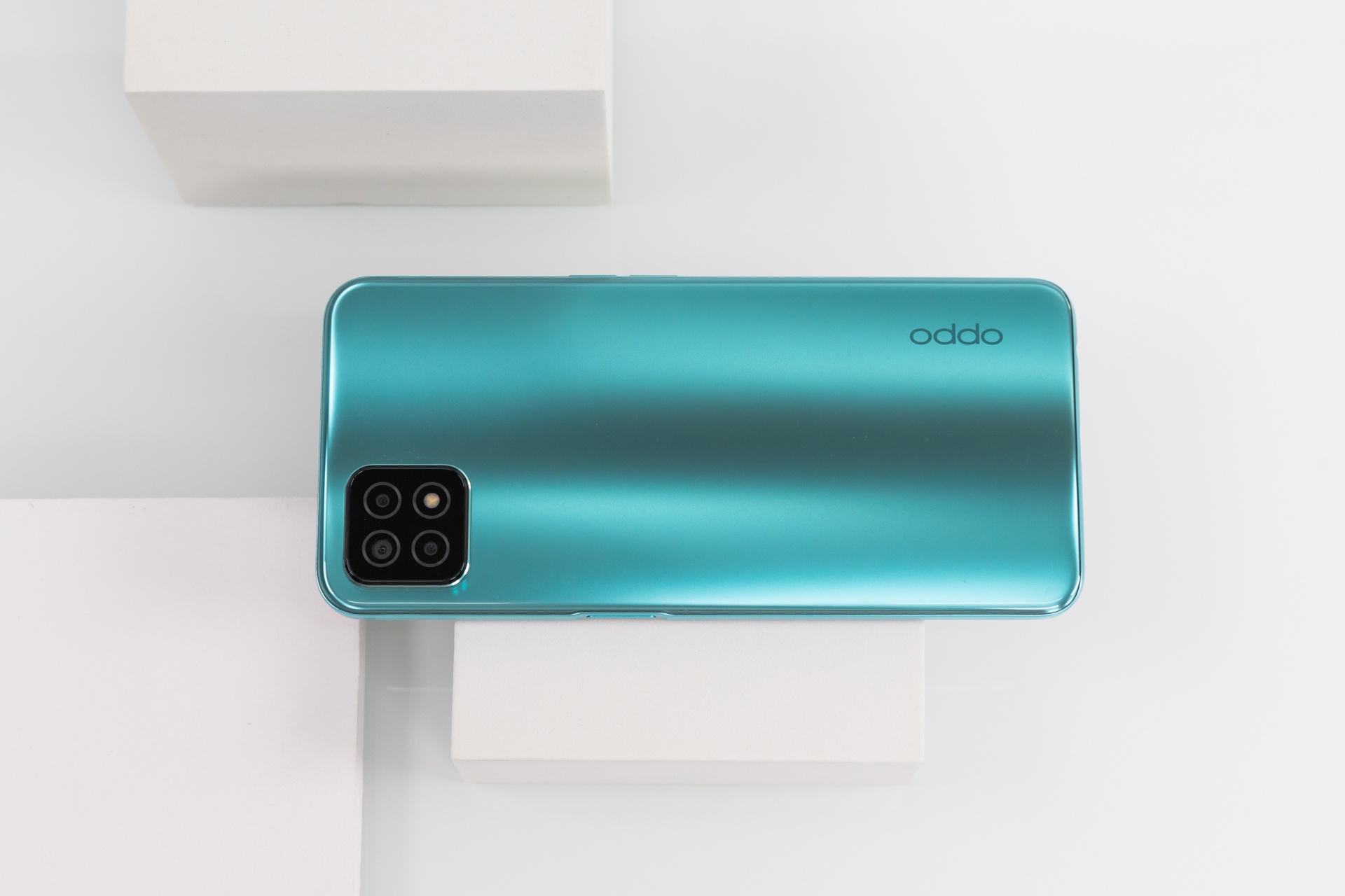 oppoa53图赏轻薄机身28d曲面设计