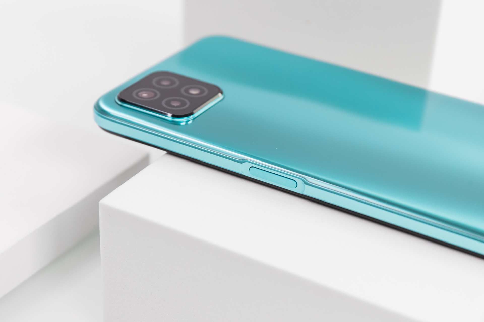 oppoa53图赏轻薄机身28d曲面设计