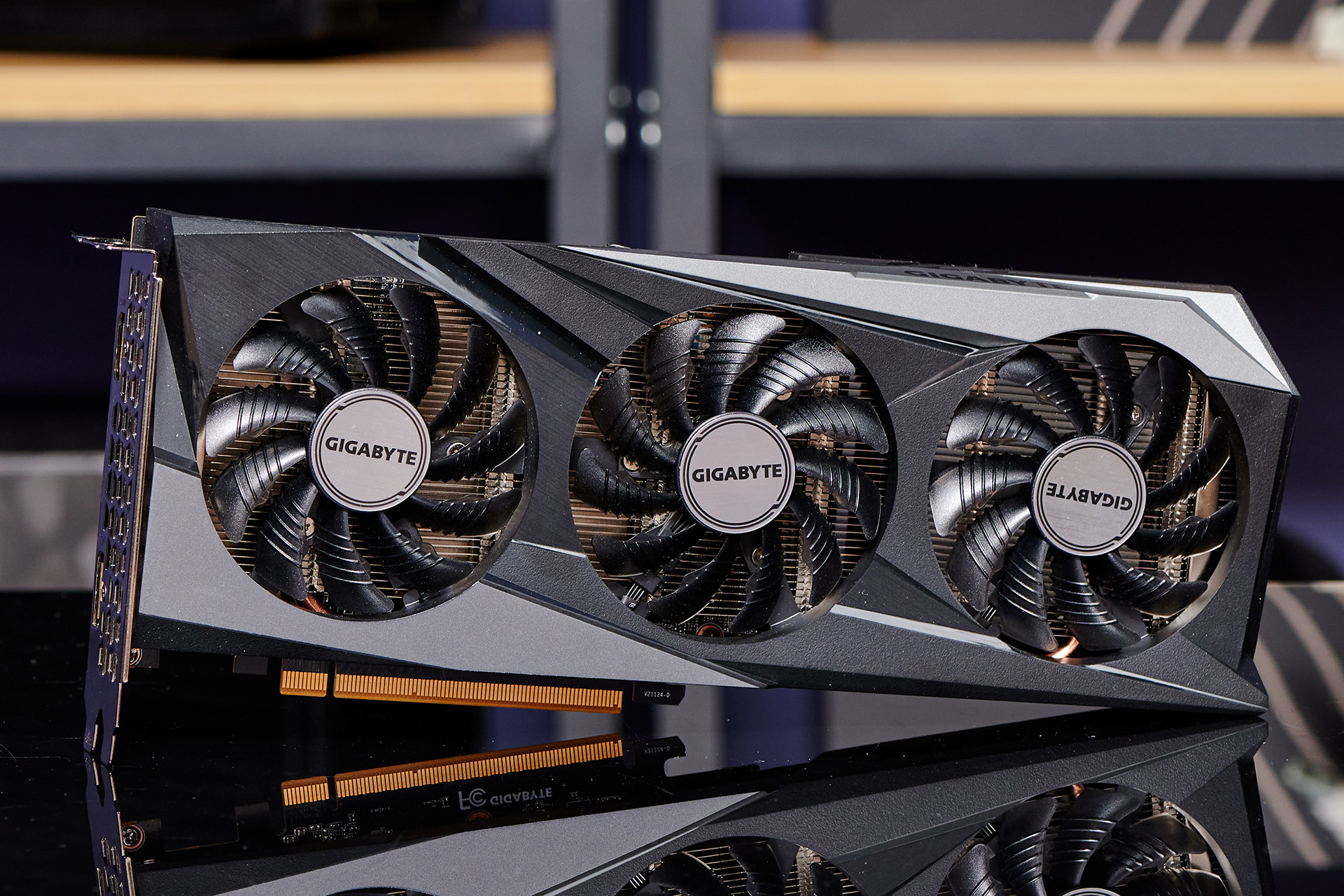 入门级游戏显卡技嘉rx6500xtgamingoc图赏