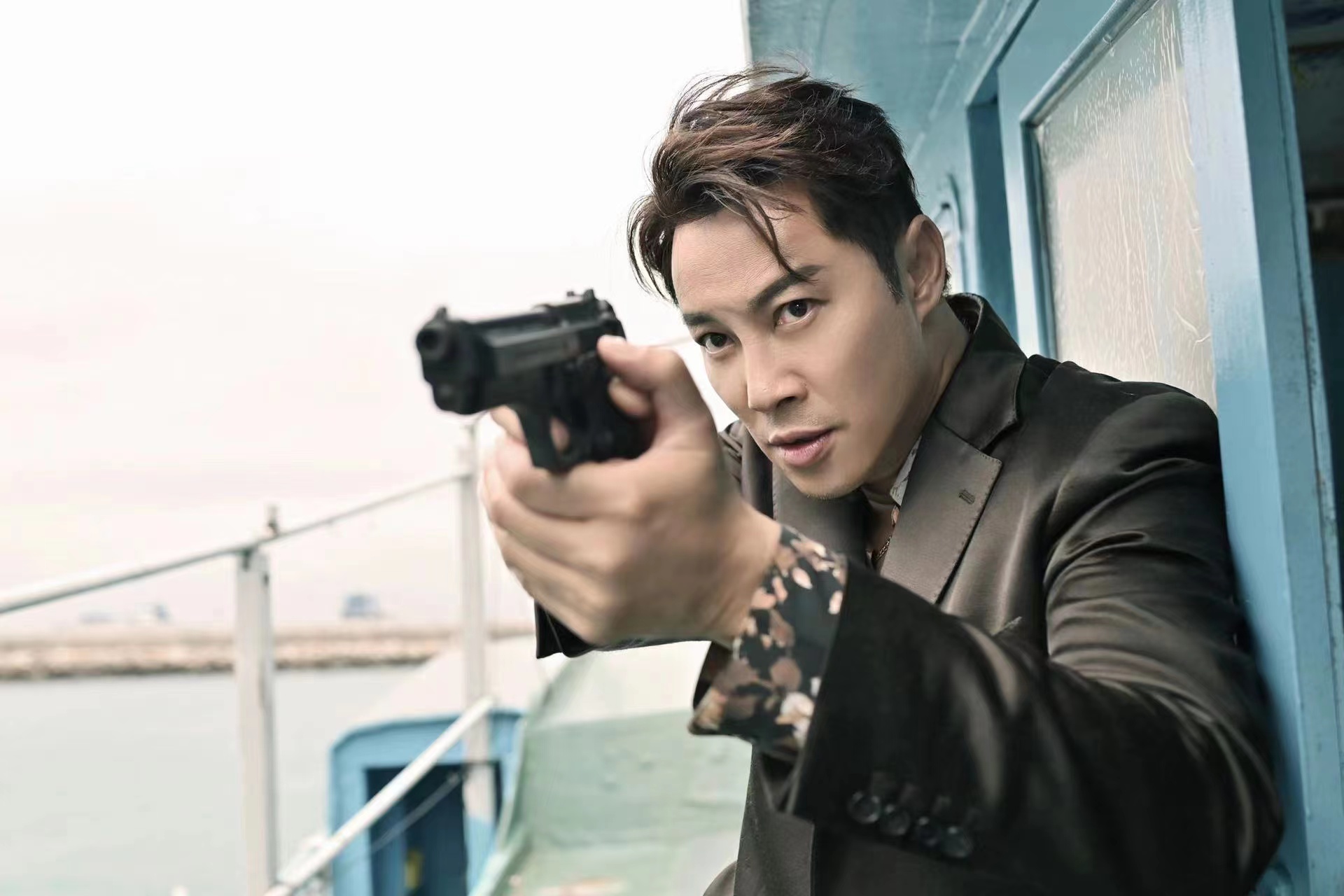 艺咖对话 | 谭耀文:我不仅做演员,我也是一名观众|边缘行者|谭耀文